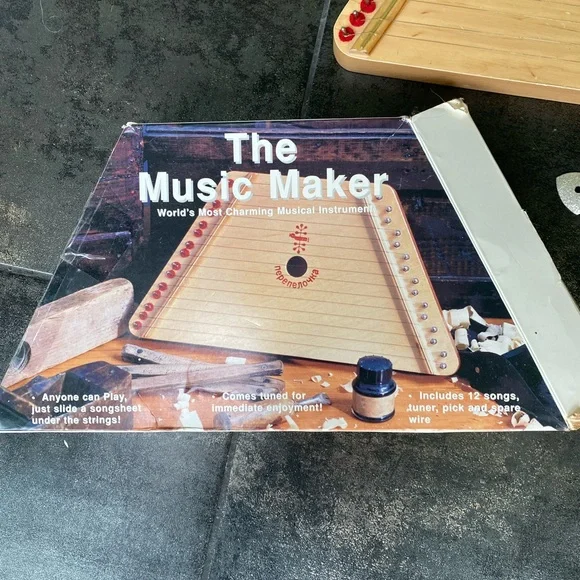 The Music Maker Lap Harp - Picture 3 of 8